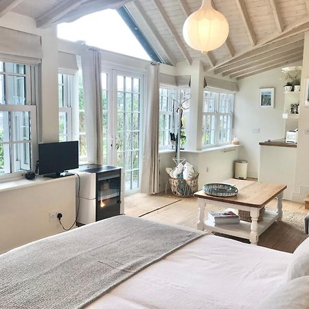 Coastal Chic Waterfront Studio Kinsale Esterno foto